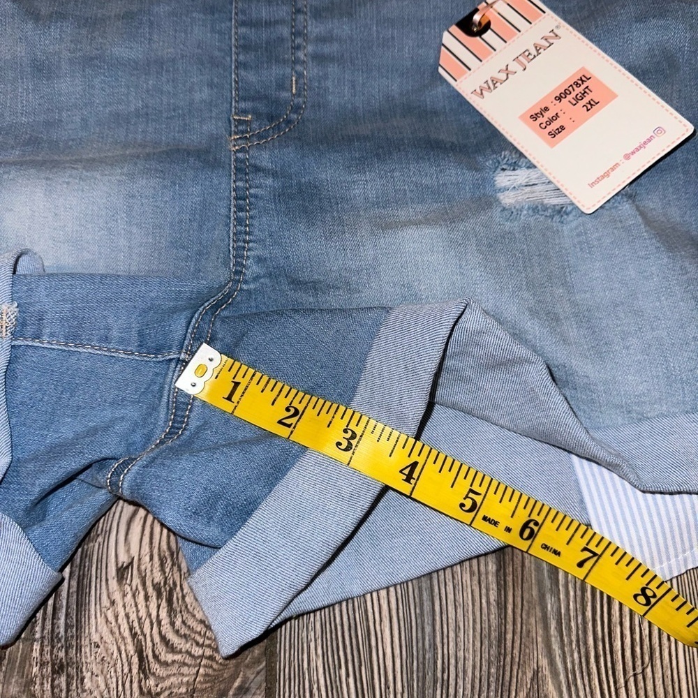 Wax Jean Lightwash Overalls Shorts - Picture 7 of 7